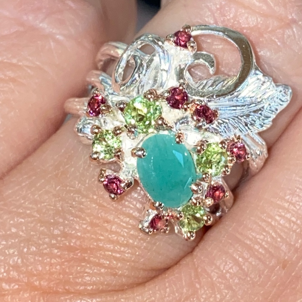 Charming Genuine Emerald Ring With Gemstones - image 3